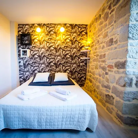 Holiday home Le Crochet De Pervenche Recoules-Previnquieres